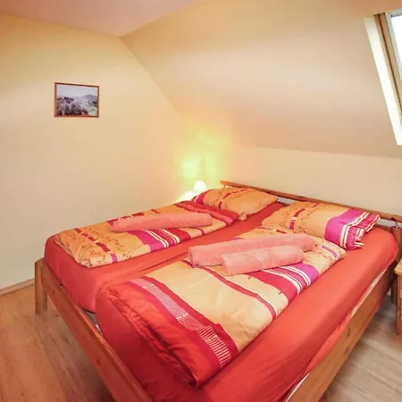 Apartmán Pet Friendly In Waren Mritz With Kitchen